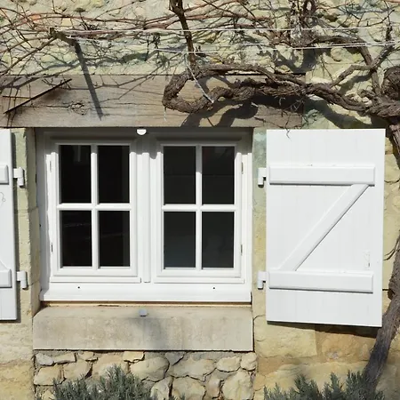 Les Templiers Bed & Breakfast Douchapt