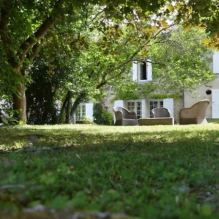 Les Templiers Bed & Breakfast *